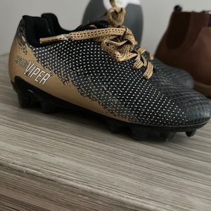 Toddler boys size 9 cleats